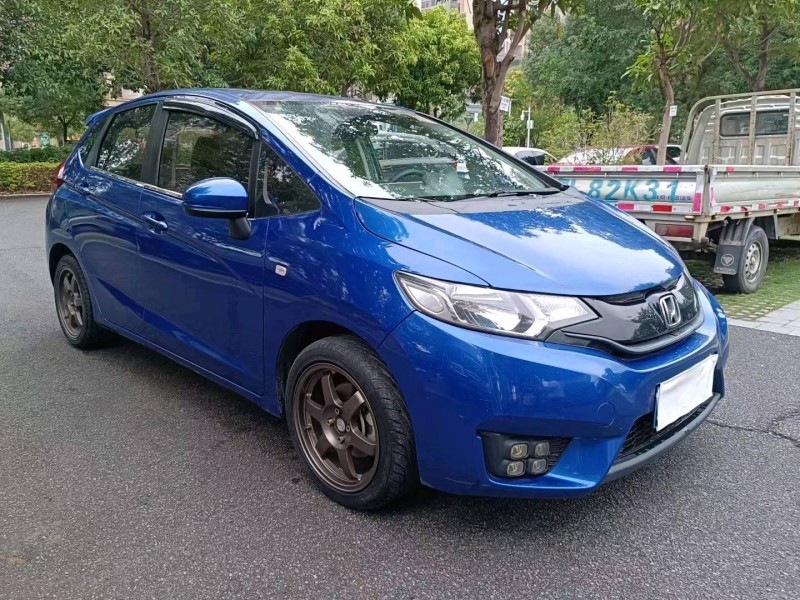 广州17年本田飞度8