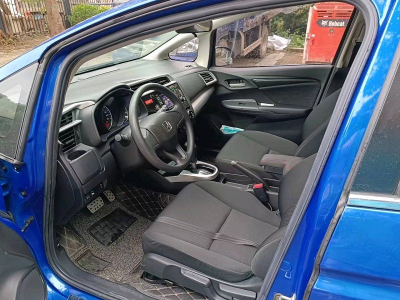 广州17年本田飞度7