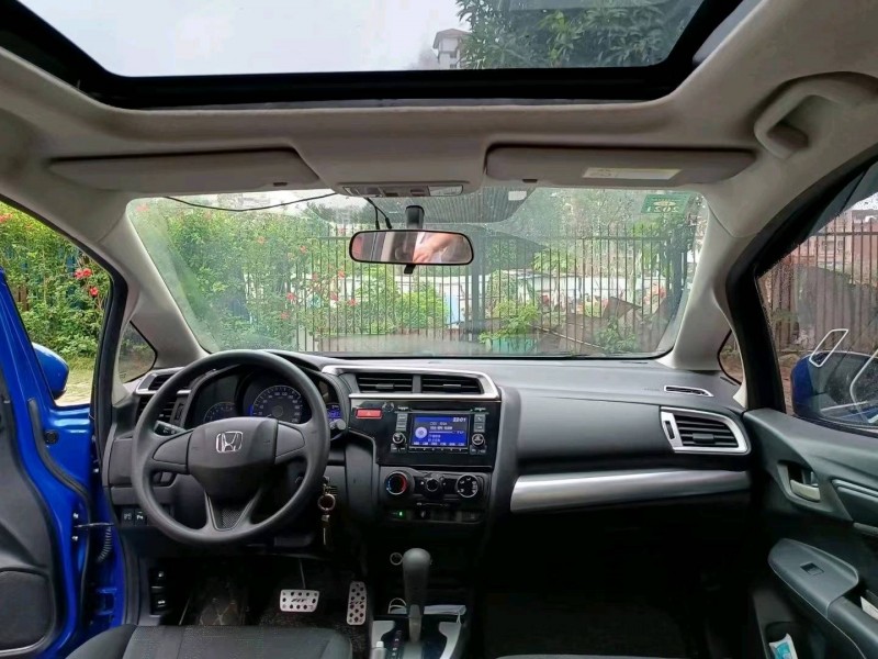 广州17年本田飞度4