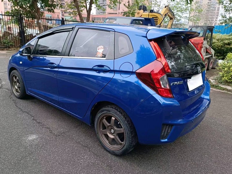 广州17年本田飞度1