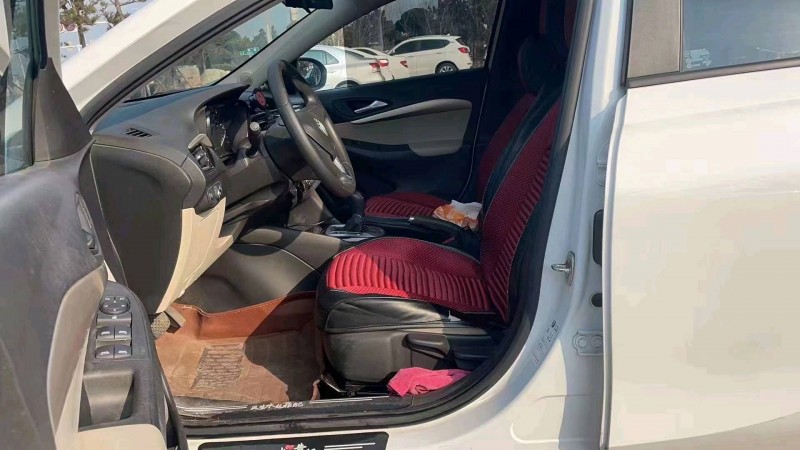 枣庄21年别克君越3