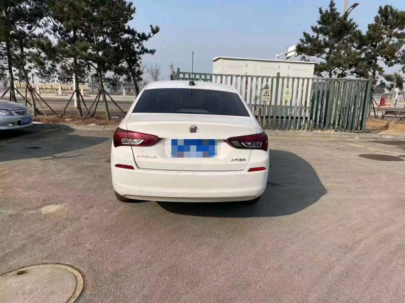 枣庄21年别克君越9