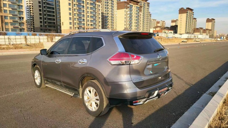 邯郸14年日产奇骏3