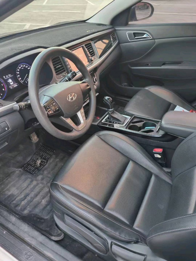 宜昌18年现代名图7