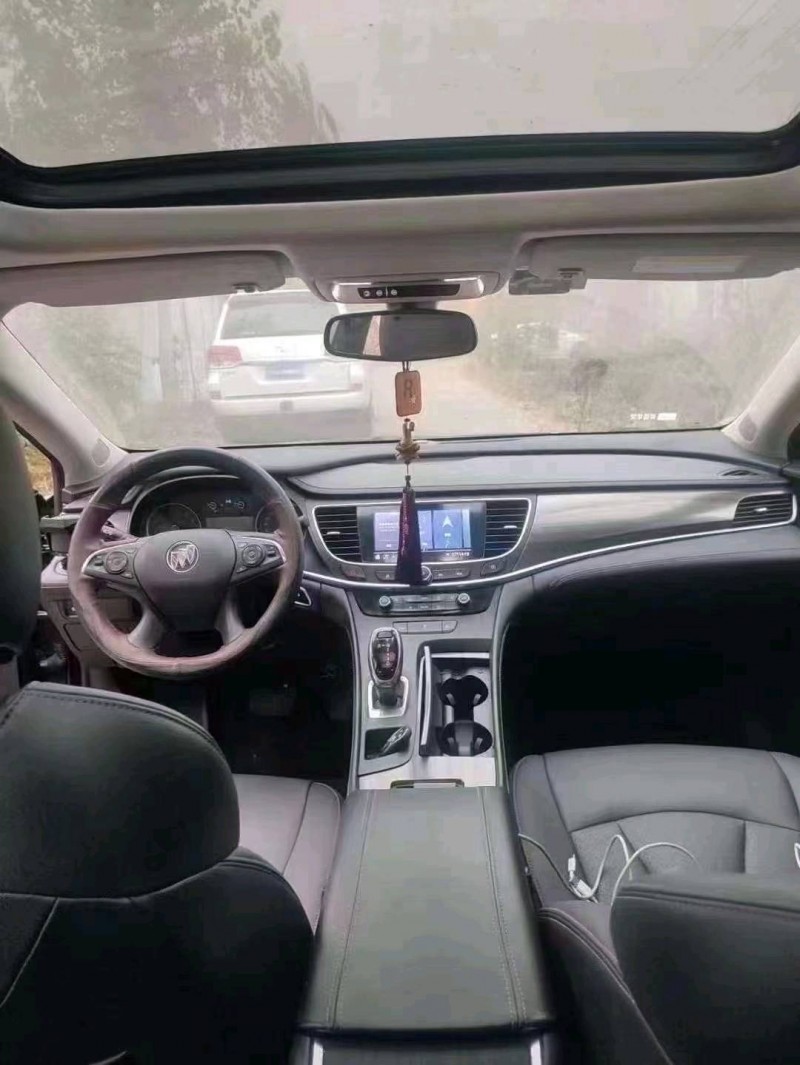 临沂21年别克君越6