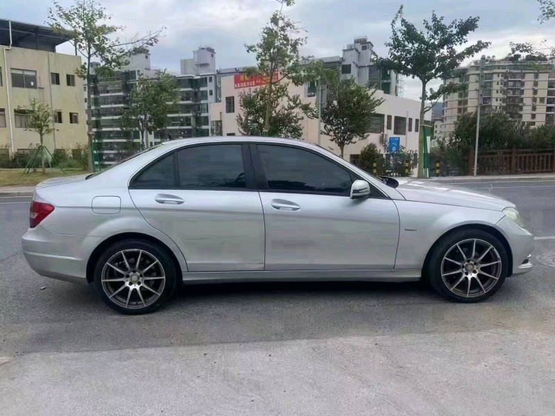 广州13年奔驰C5