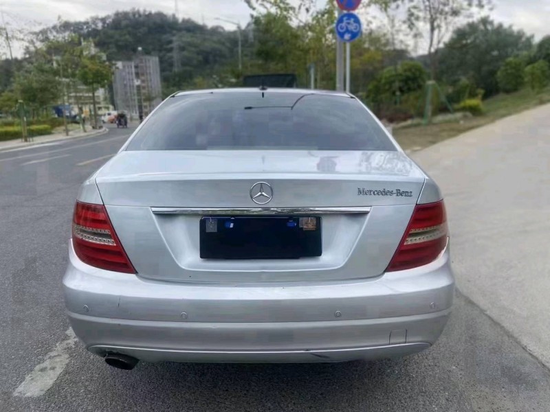 广州13年奔驰C4