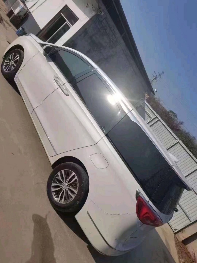 临沂18年别克GL82