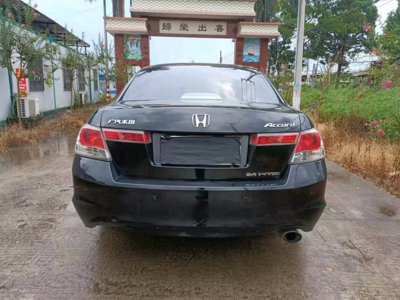 珠海10年本田雅阁2