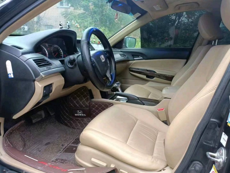 珠海10年本田雅阁4