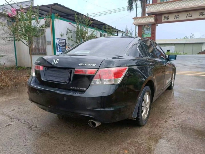 珠海10年本田雅阁6