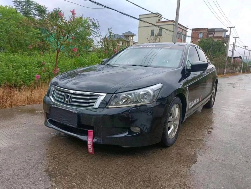 珠海10年本田雅阁9