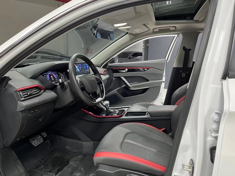 成都22年东风奕炫8