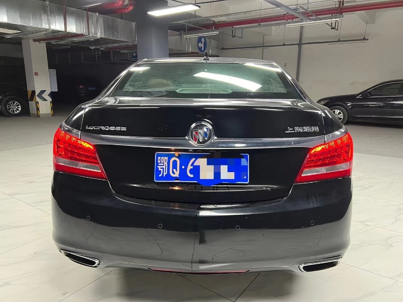 成都16年别克君威3