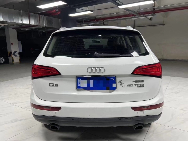 成都15年奥迪Q52