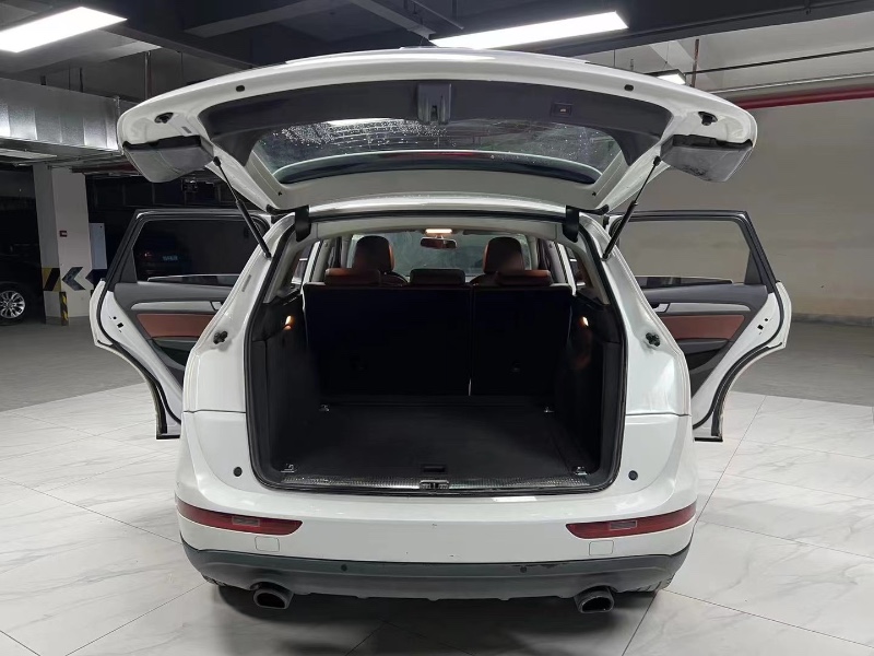 成都15年奥迪Q55