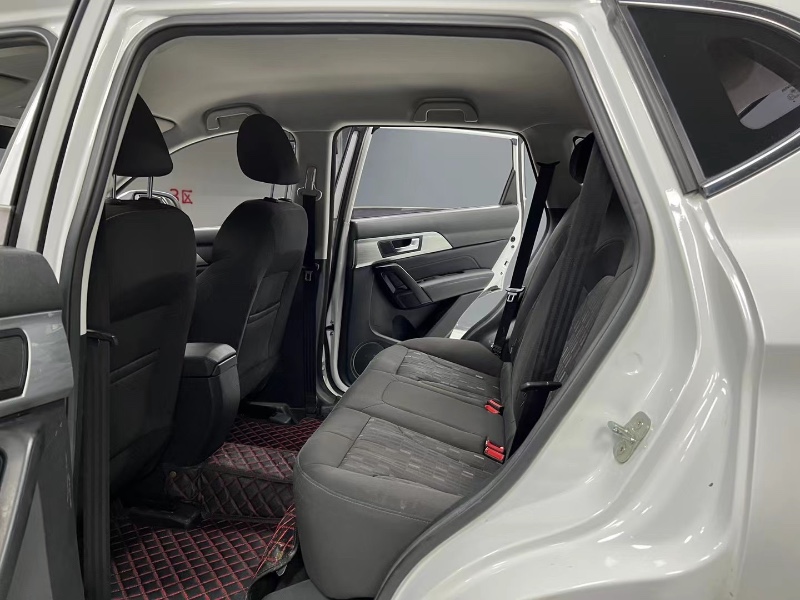 成都18年哈弗H27