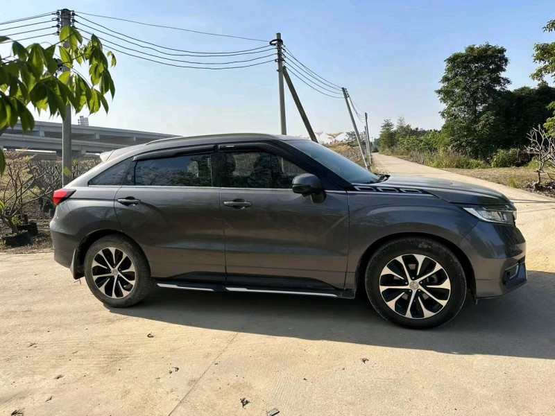 珠海18年本田冠道3