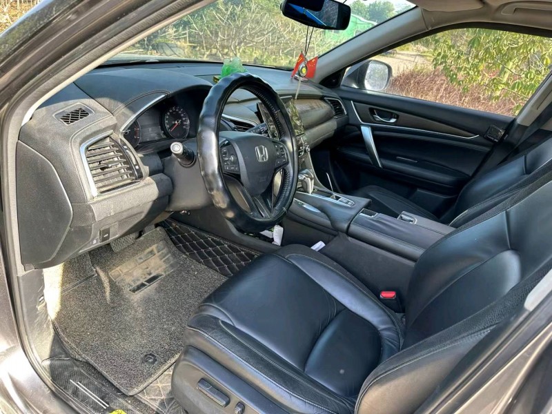 珠海18年本田冠道8