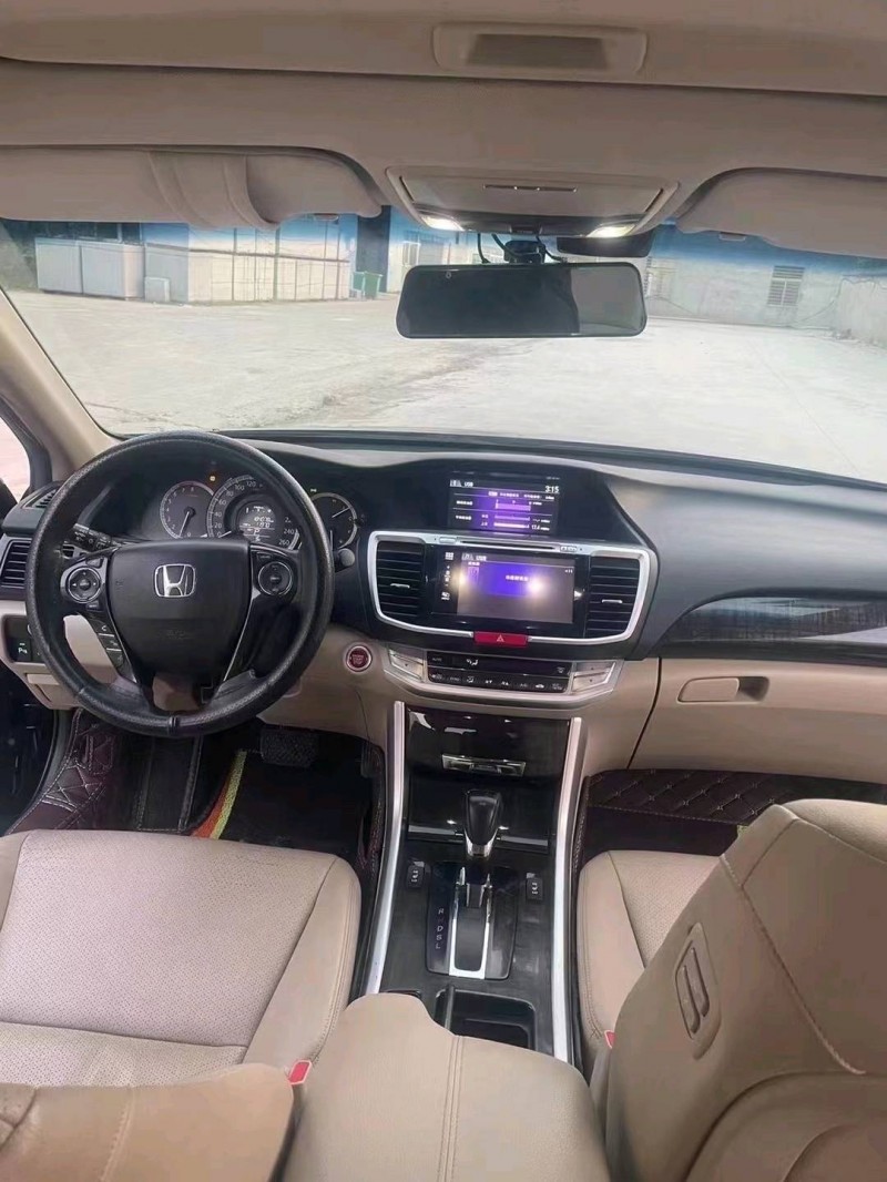 宜昌15年本田雅阁6