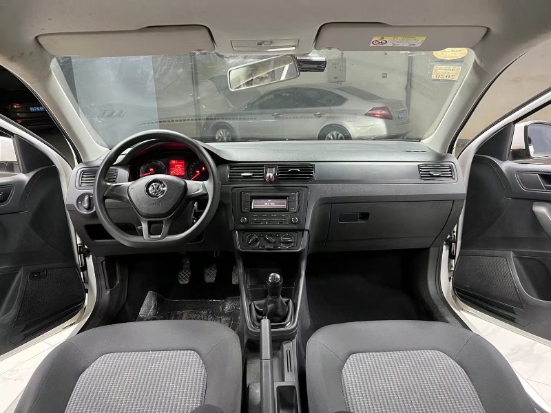 成都18年大众桑塔纳8