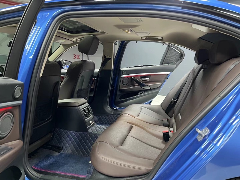 成都19年宝马3系5