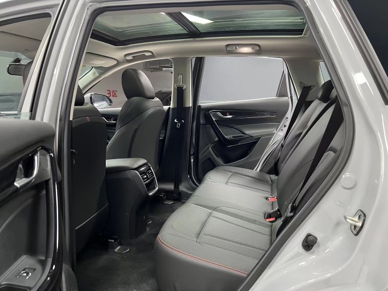 成都22年东风AX7pro6