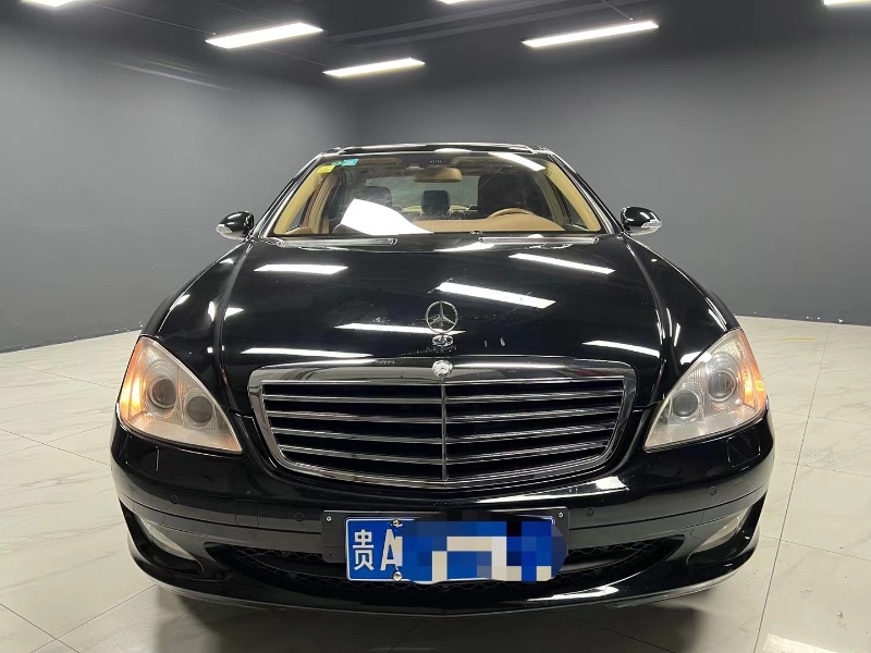 成都07年奔驰S9