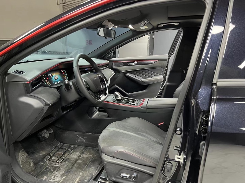 成都22年东风奕炫9