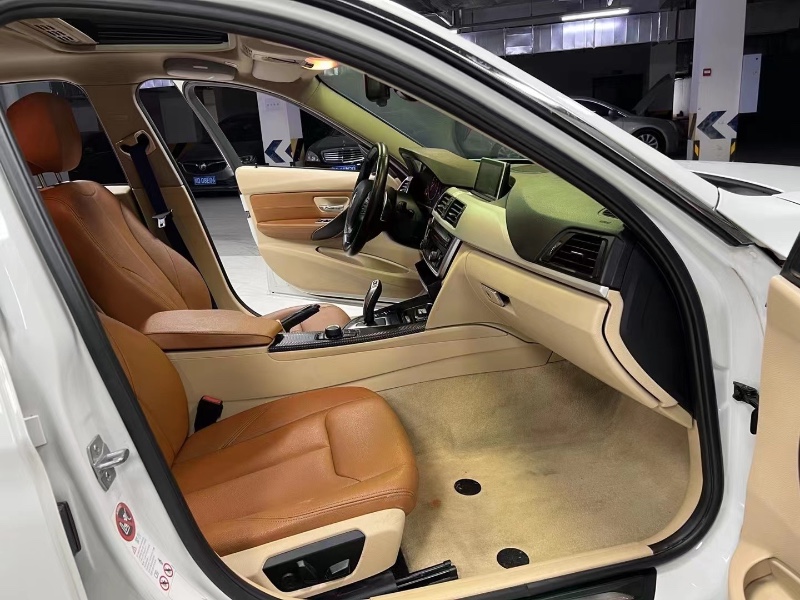 成都13年宝马3系6