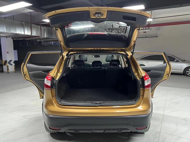 成都16年日产逍客6