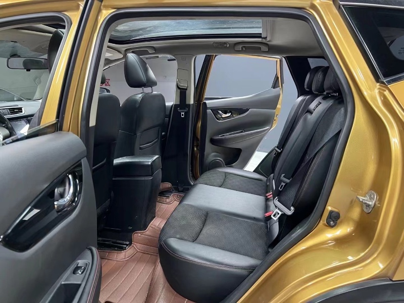 成都16年日产逍客8