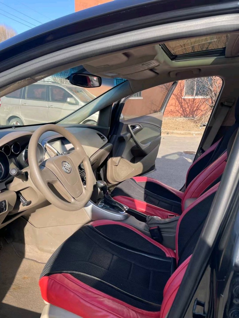 沈阳13年别克英朗GT7