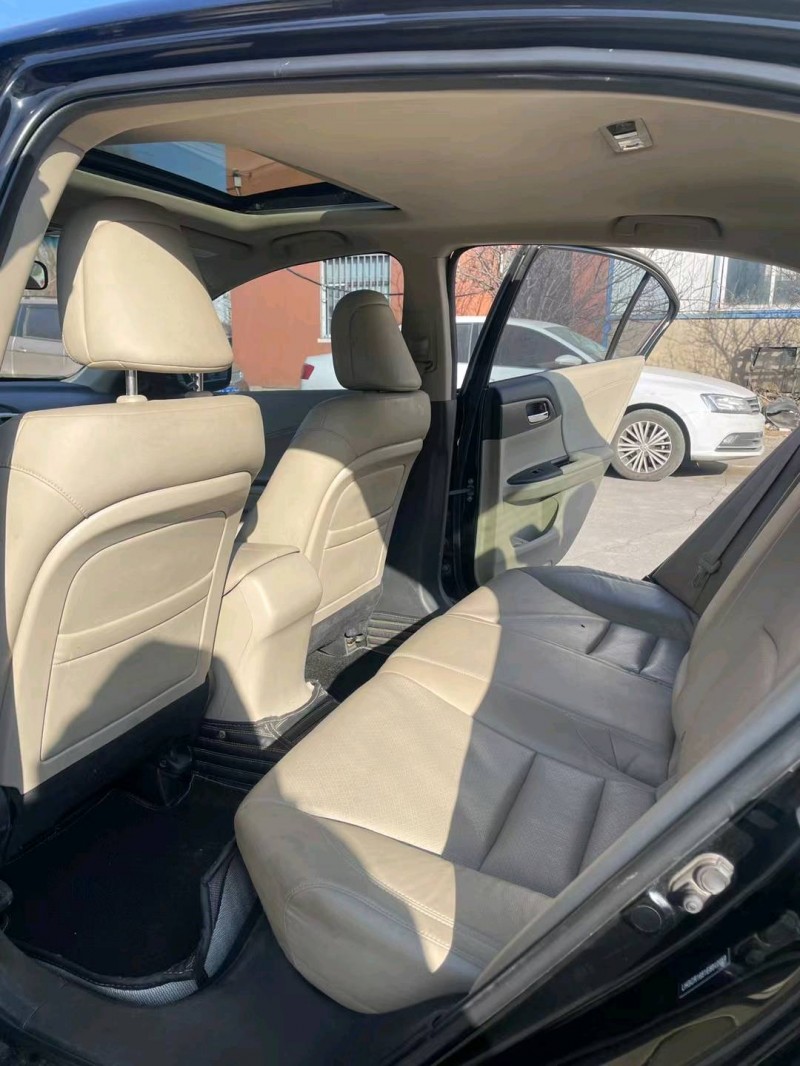 沈阳14年本田雅阁5