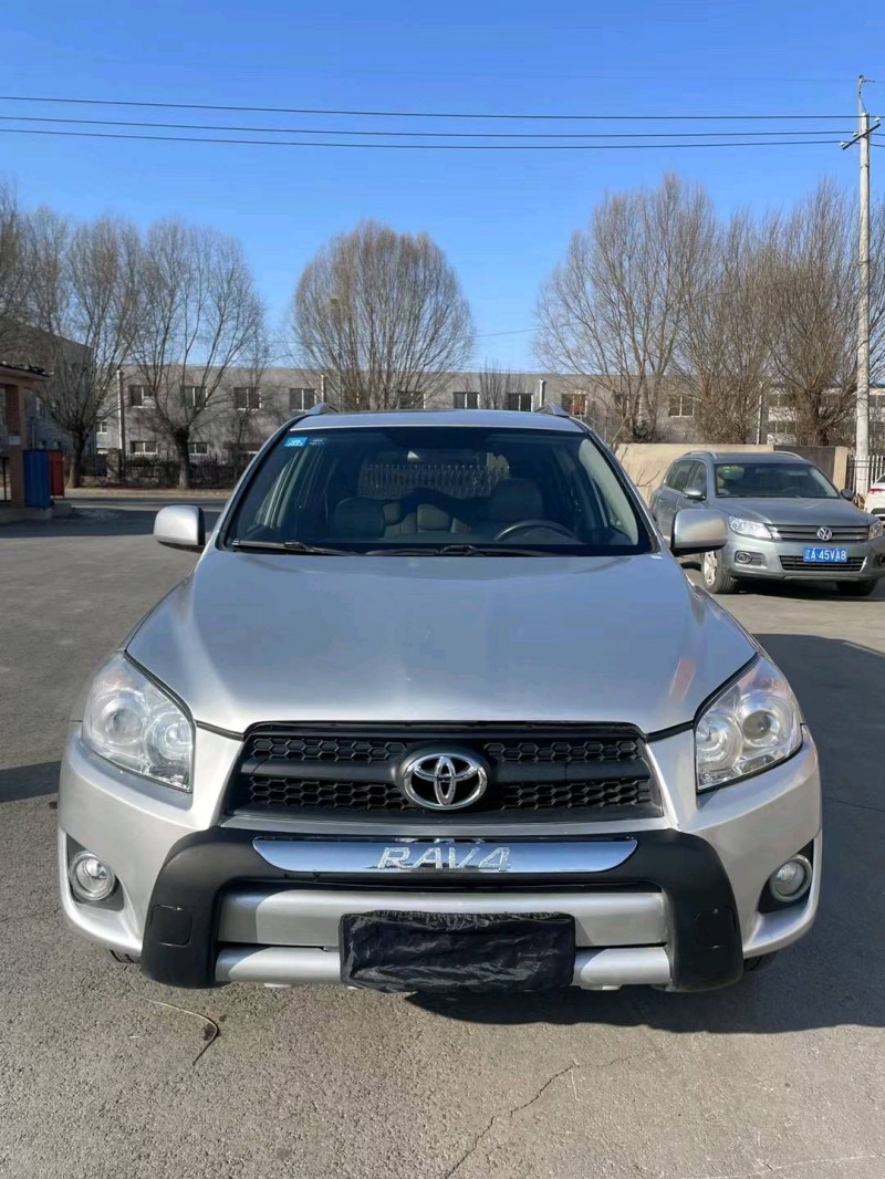 沈阳10年丰田RAV41