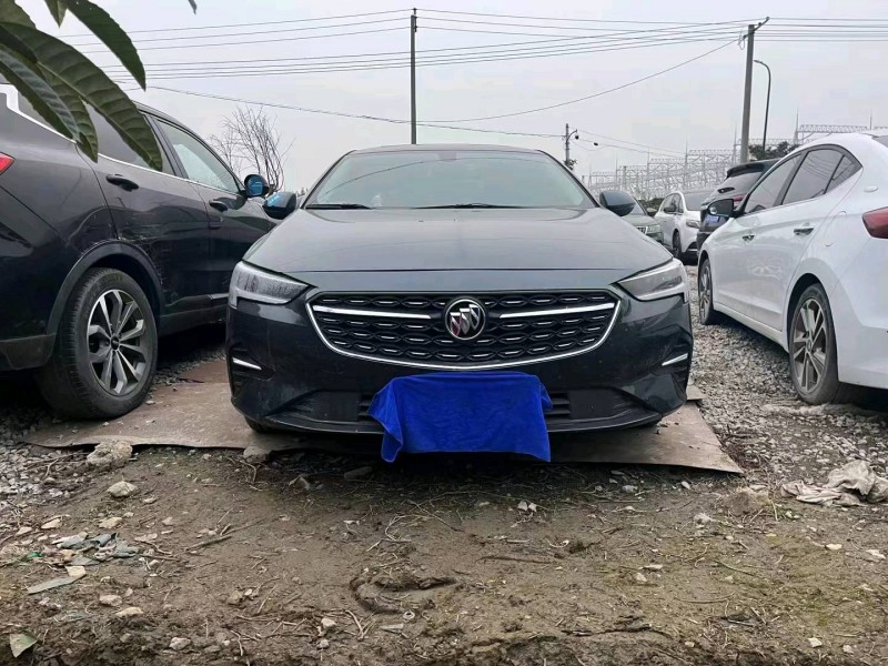 嘉兴21年别克君威1