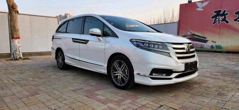 枣庄19年本田艾力绅2