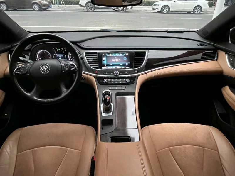 徐州18年别克君越5