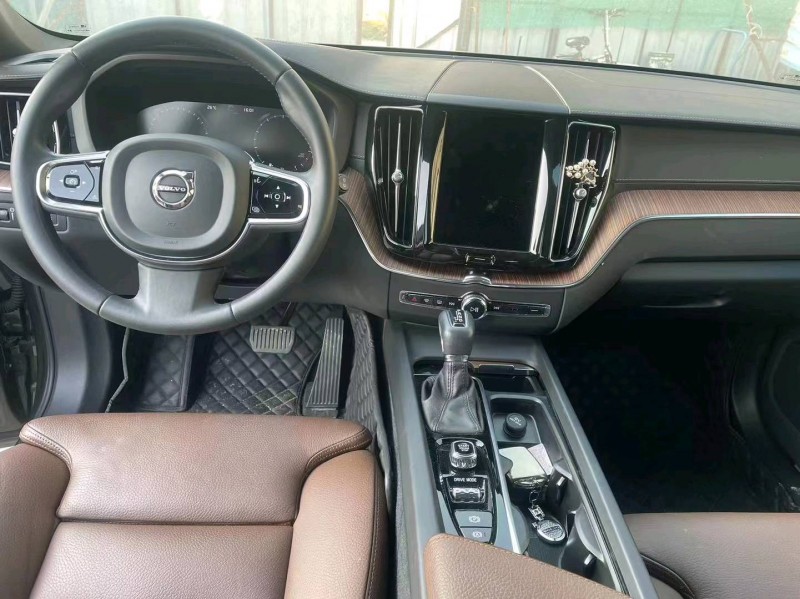 中山21年沃尔沃XC607