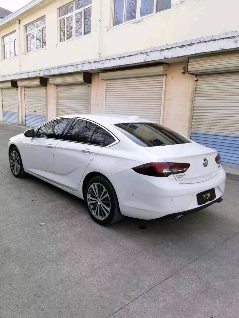 枣庄18年别克君威3