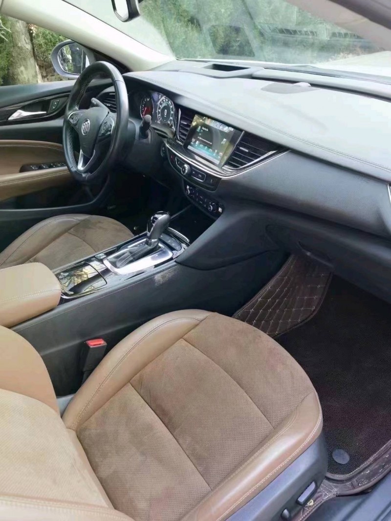 枣庄18年别克君威2