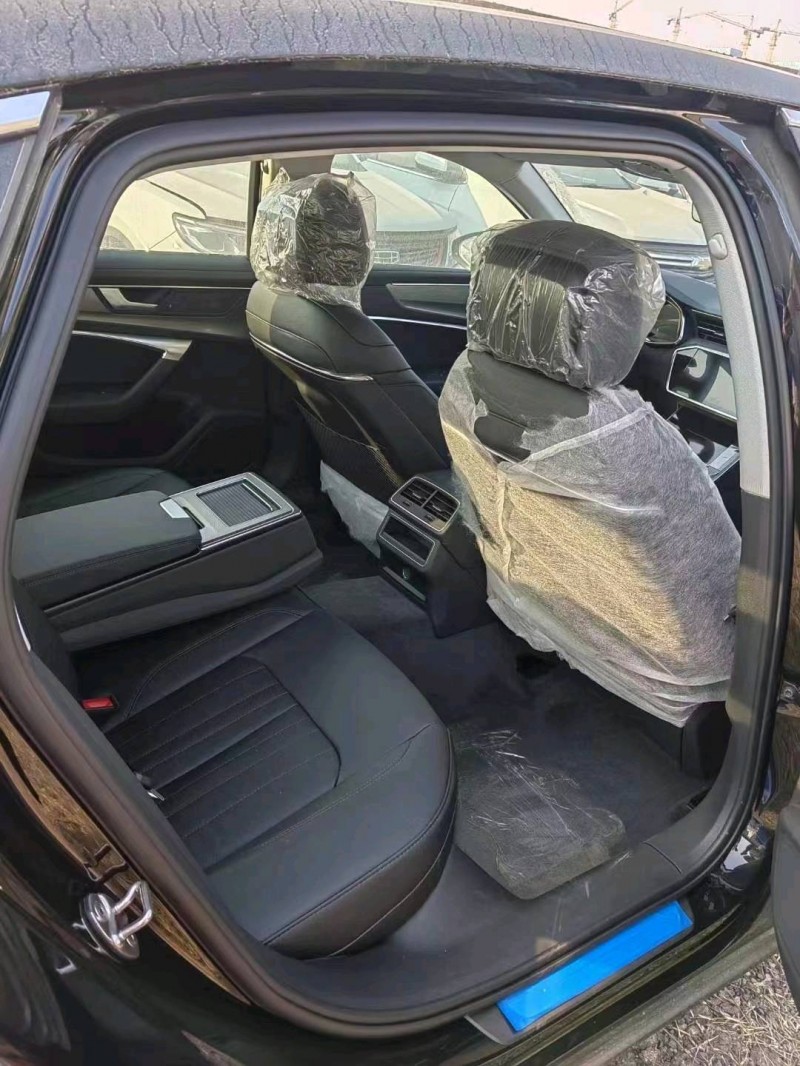 北京22年奥迪A6L8