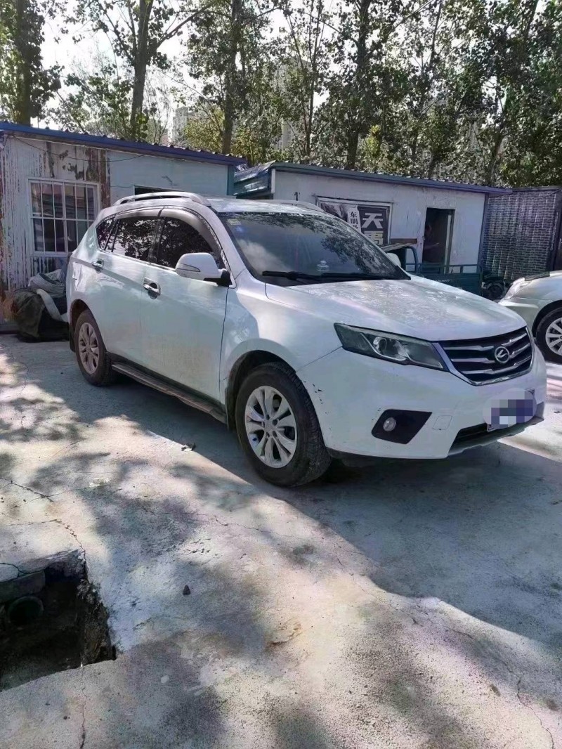 北京15年陆风X52