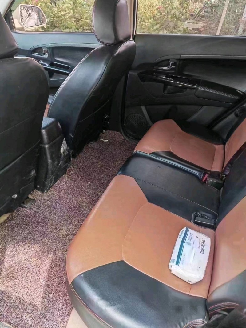 北京15年陆风X57