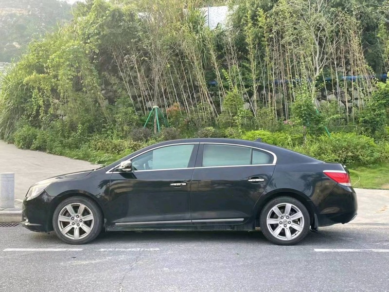 广州10年别克君越6