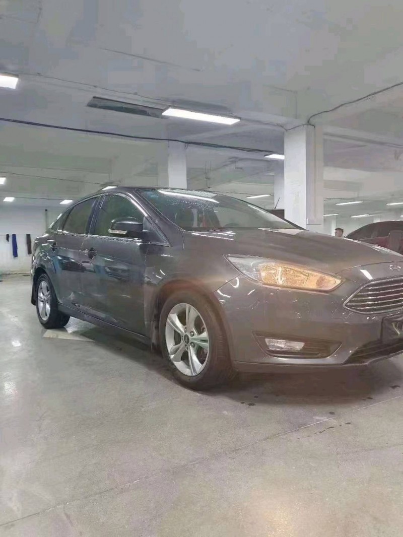 安顺15年福特福克斯2