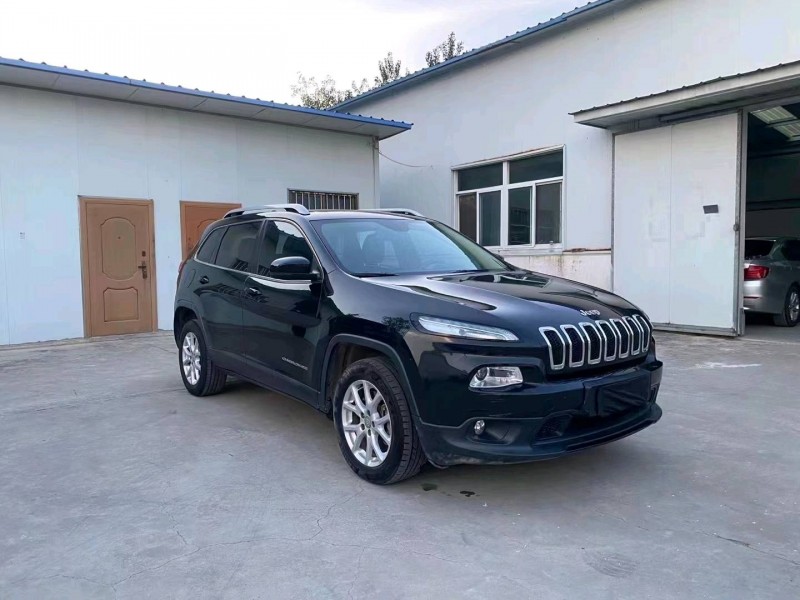 徐州16年Jeep自由人2