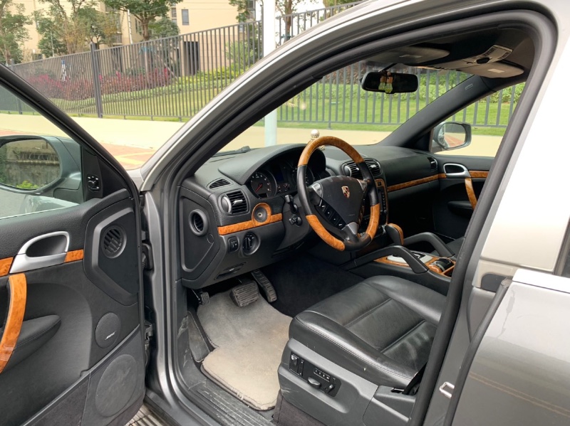 东莞08年保时捷卡宴3