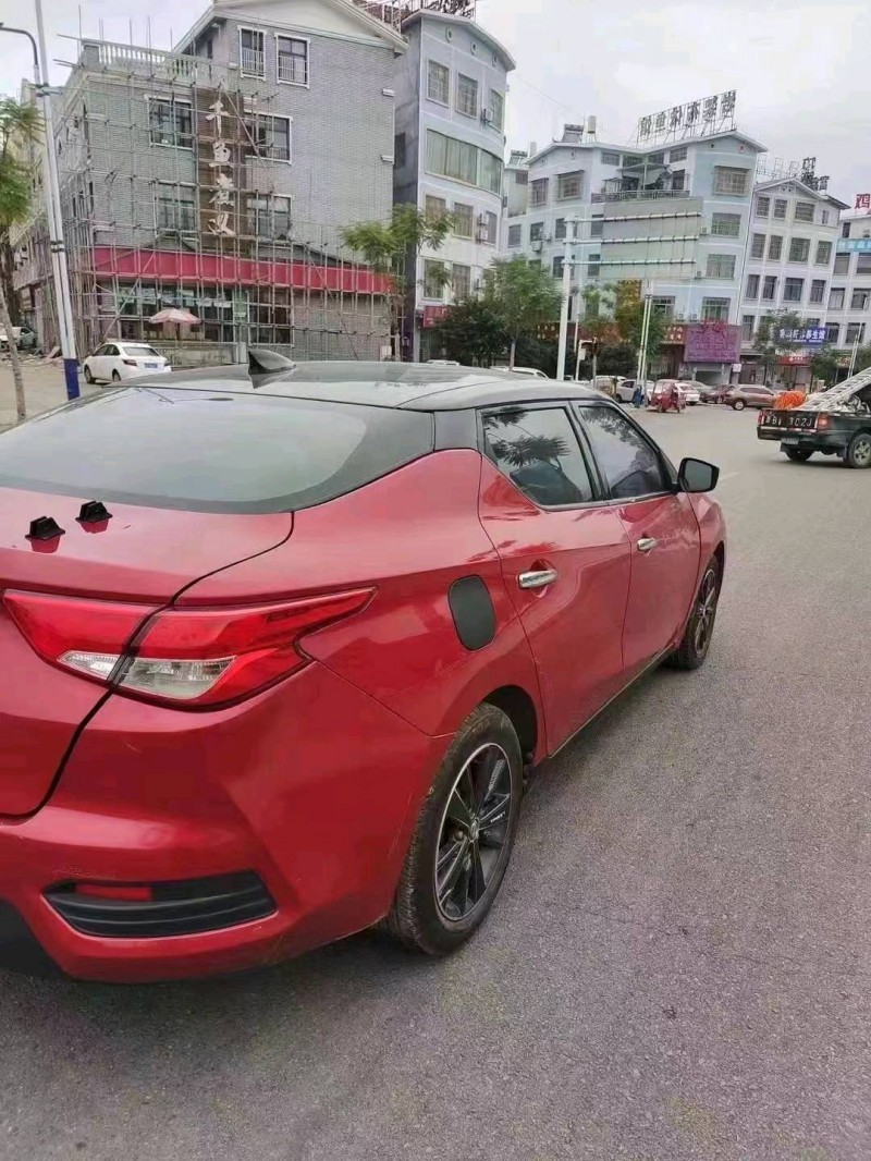 安顺16年日产蓝鸟5