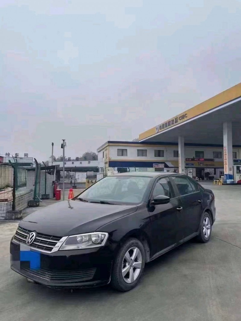 安顺17年大众朗逸4